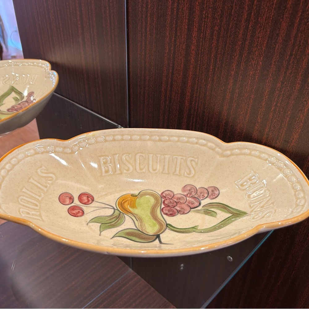 Vintage Los Angles Elongated “Bread Rolls Biscuits Buns” Ceramic Bowl